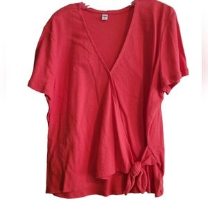 Like new Old Navy coral red XXL short sleeves top with tie.